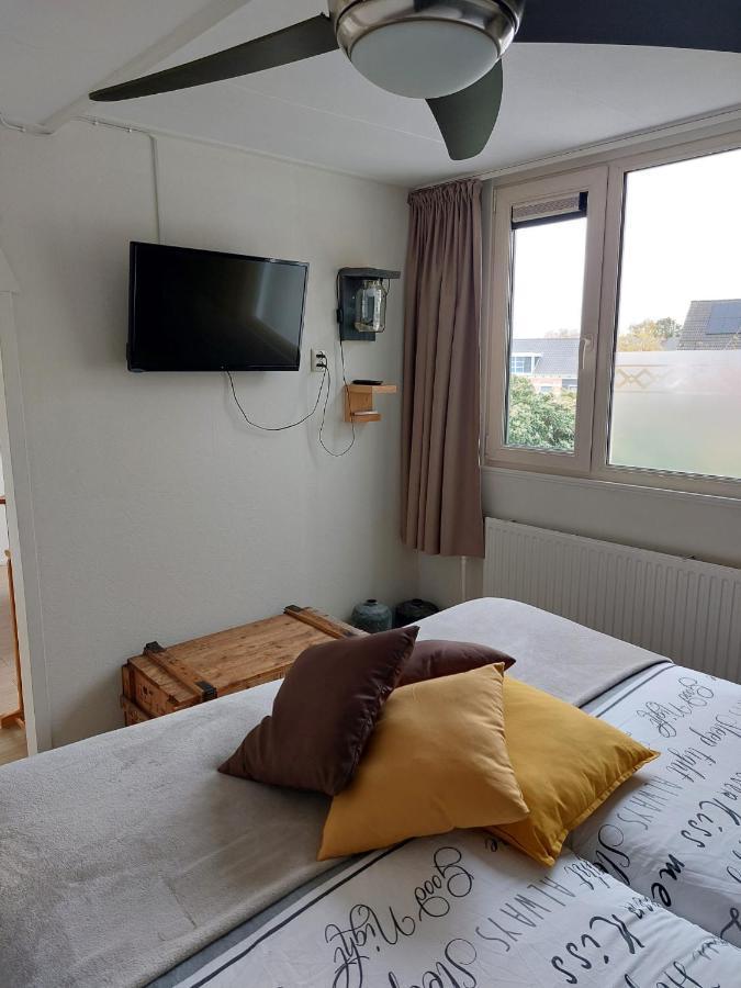 Bed & Breakfast D'Ouwe Smidse Kamperland Exterior photo