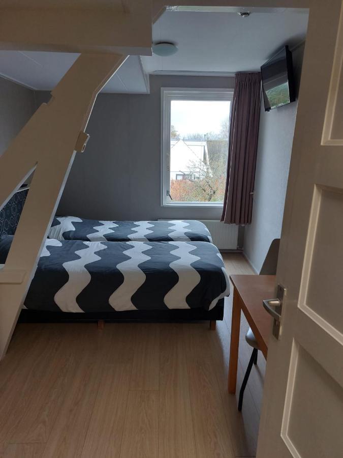 Bed & Breakfast D'Ouwe Smidse Kamperland Exterior photo