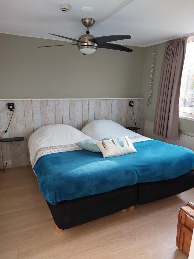 Bed & Breakfast D'Ouwe Smidse Kamperland Exterior photo