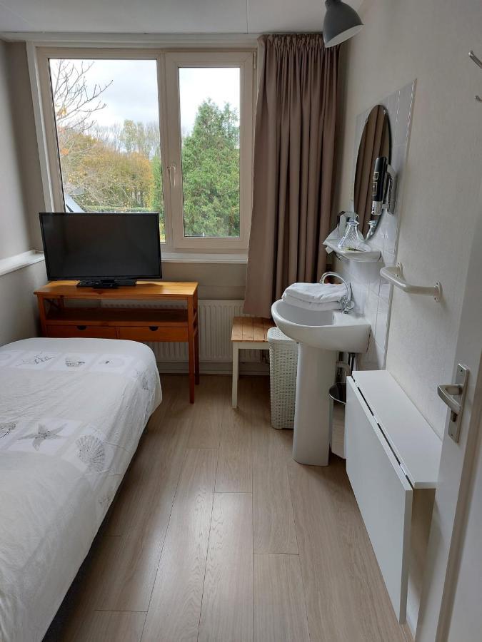 Bed & Breakfast D'Ouwe Smidse Kamperland Exterior photo