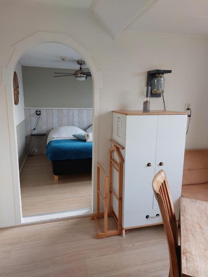 Bed & Breakfast D'Ouwe Smidse Kamperland Exterior photo